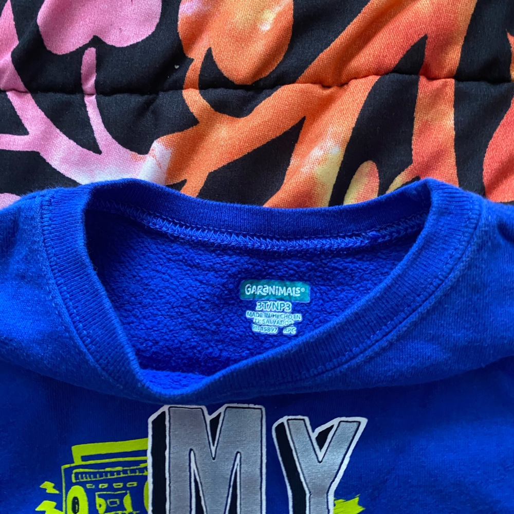 Blue toddler size 3t sweater my mom rocks